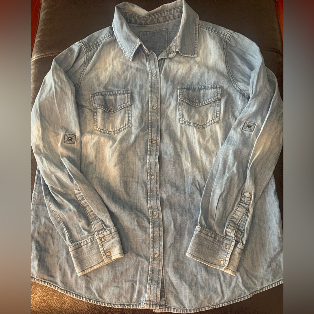Arizona Jean Co. Classic Denim Shirt Long Sleeves 100% Cotton Snaps Large Women